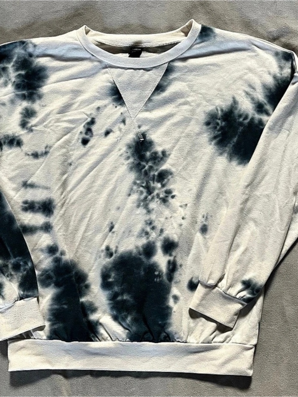 SHEIN Tie-Dye Crewneck Sweatshirt in White & Blue